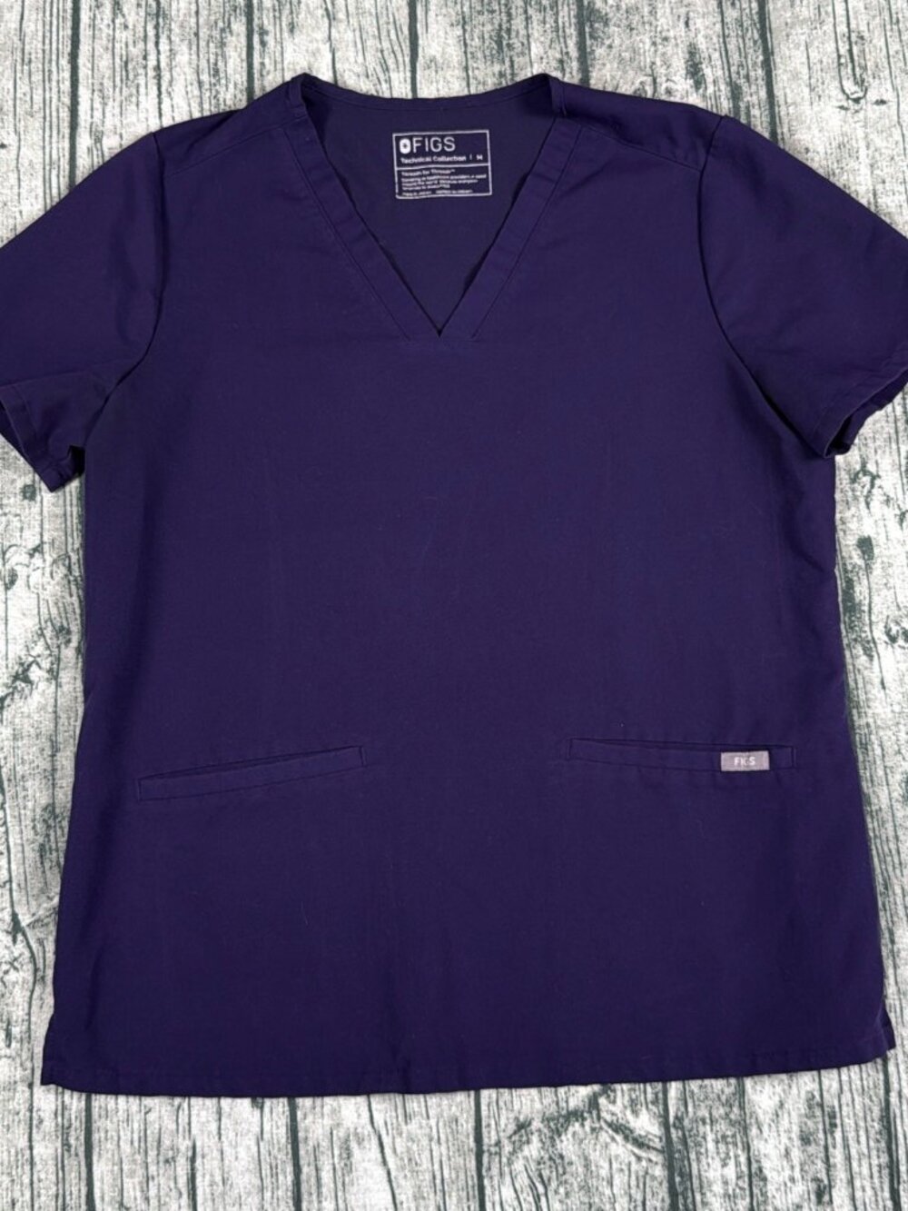 FIGS Casma FW1100 Scrub Top Women's Medium Purple V-Neck PO# 3867